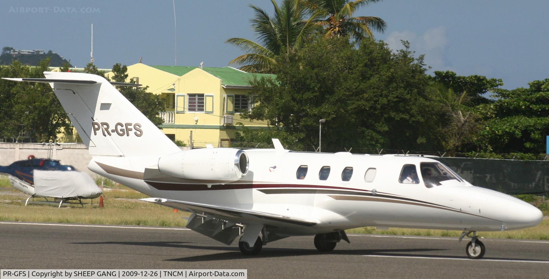 PR-GFS, 2008 Cessna 525 CitationJet CJ1+ C/N 525-0663, PR-GFS taxing to parking