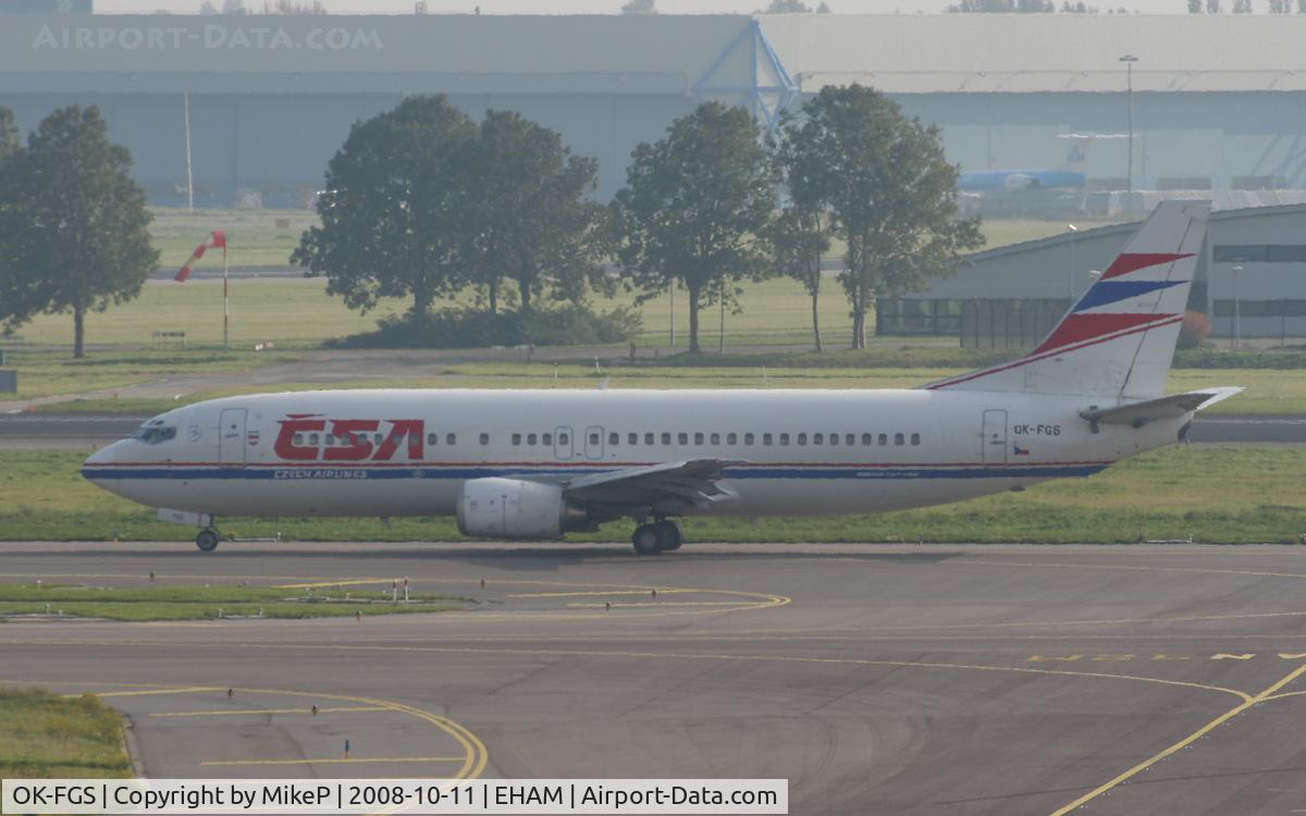 OK-FGS, 2000 Boeing 737-45S C/N 28478, Heading for departure.