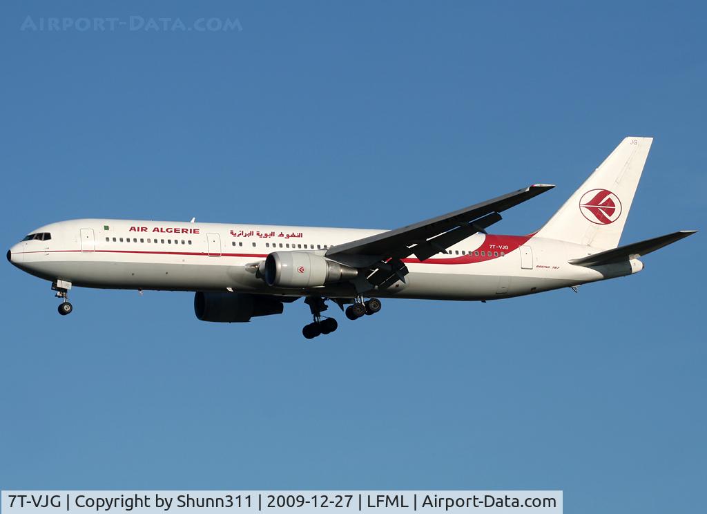 7T-VJG, 1990 Boeing 767-3D6/ER C/N 24766, Landing rwy 31R