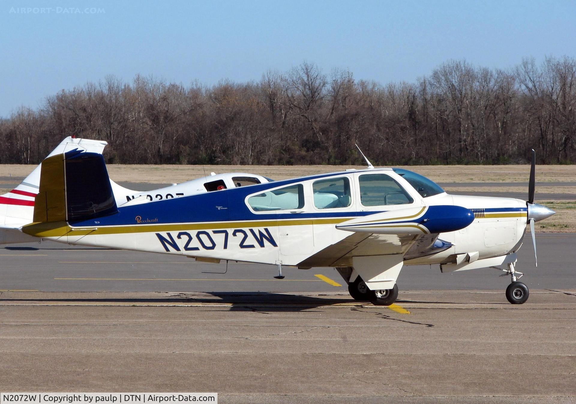 N2072W, 1965 Beech V35 Bonanza C/N D-8001, At Downtown Shreveport.
