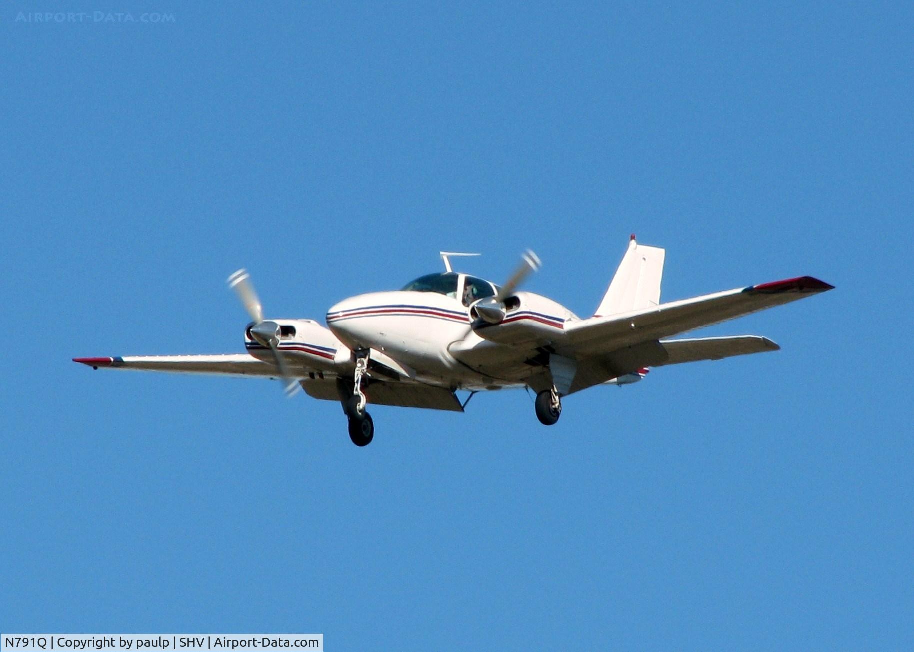 N791Q, 1969 Beech D55 Baron C/N TE-724, Landing on 23 at Shreveport Regional.