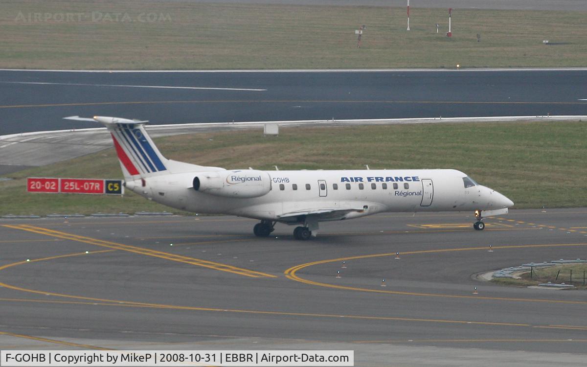 F-GOHB, 1999 Embraer ERJ-135ER (EMB-135ER) C/N 145198, Heading to 07R at dusk for departure.