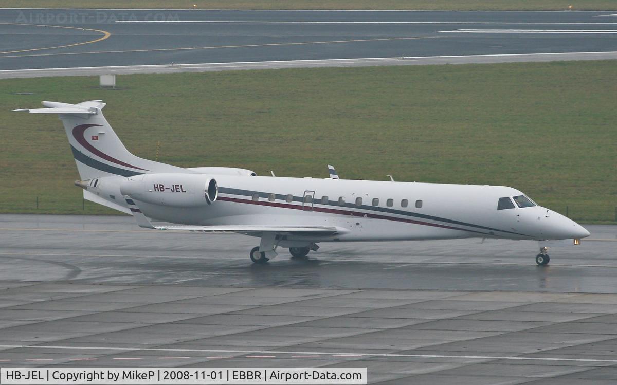 HB-JEL, 2005 Embraer EMB-135BJ Legacy C/N 14500933, Heading to 07R for departure.