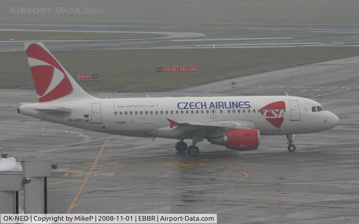 OK-NEO, 2008 Airbus A319-112 C/N 3452, Heading to 07R for departure.