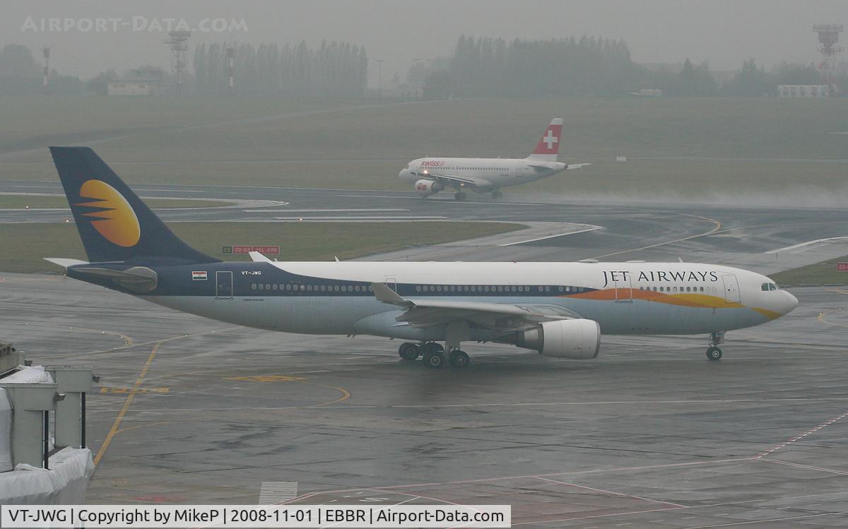 VT-JWG, 2007 Airbus A330-202 C/N 831, Heading to 07R for departure.