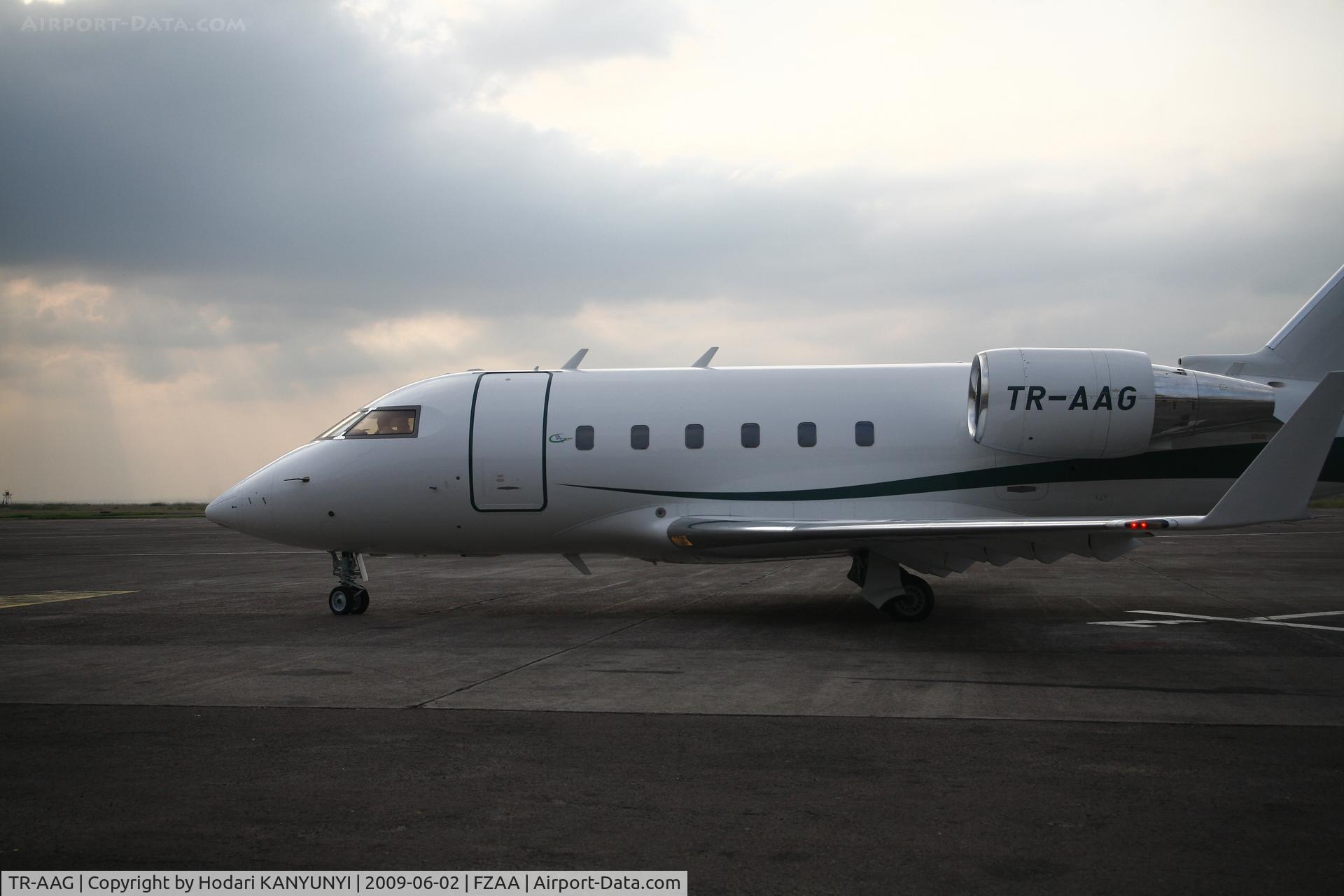 TR-AAG, 1990 Canadair Challenger 601-3A (CL-600-2B16) C/N 5071, Lors d'une évacuation sanitaire à Kinshasa