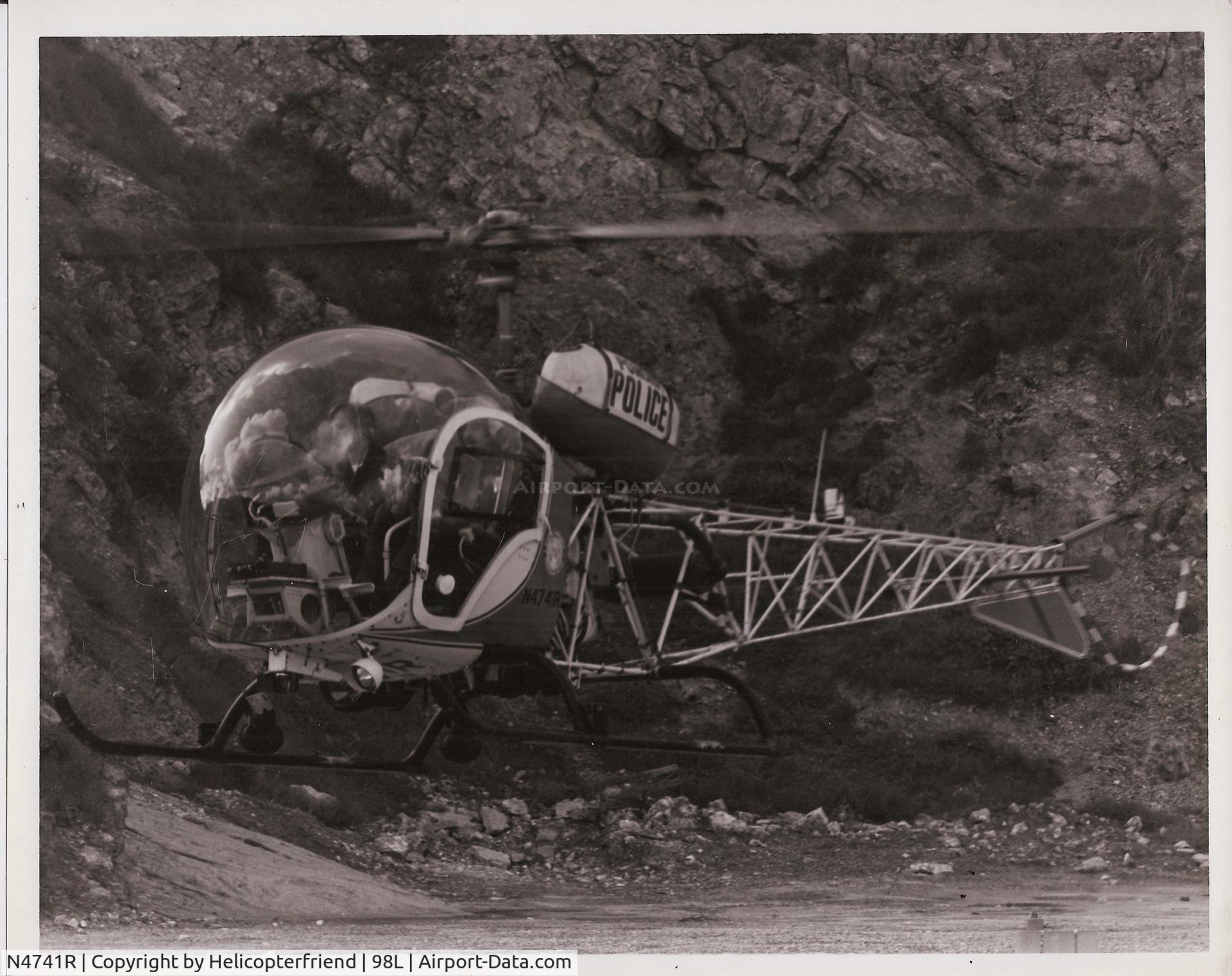 N4741R, 1968 Bell 47G-5 C/N 7917, Scanned from PPD archives, lifting off at helipad 98L