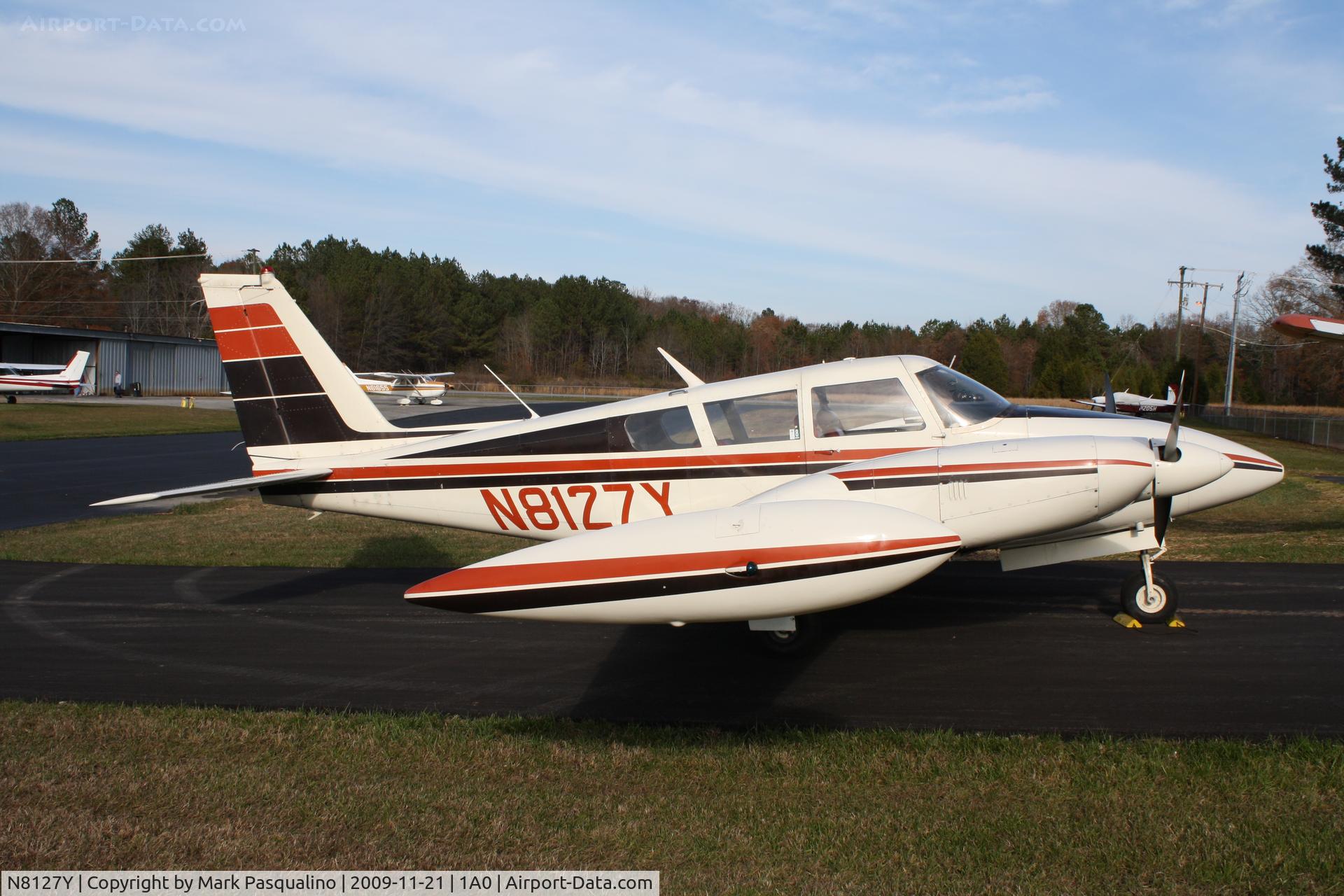 N8127Y, 1966 Piper PA-30 Twin Comanche C/N 30-1239, Piper PA-30