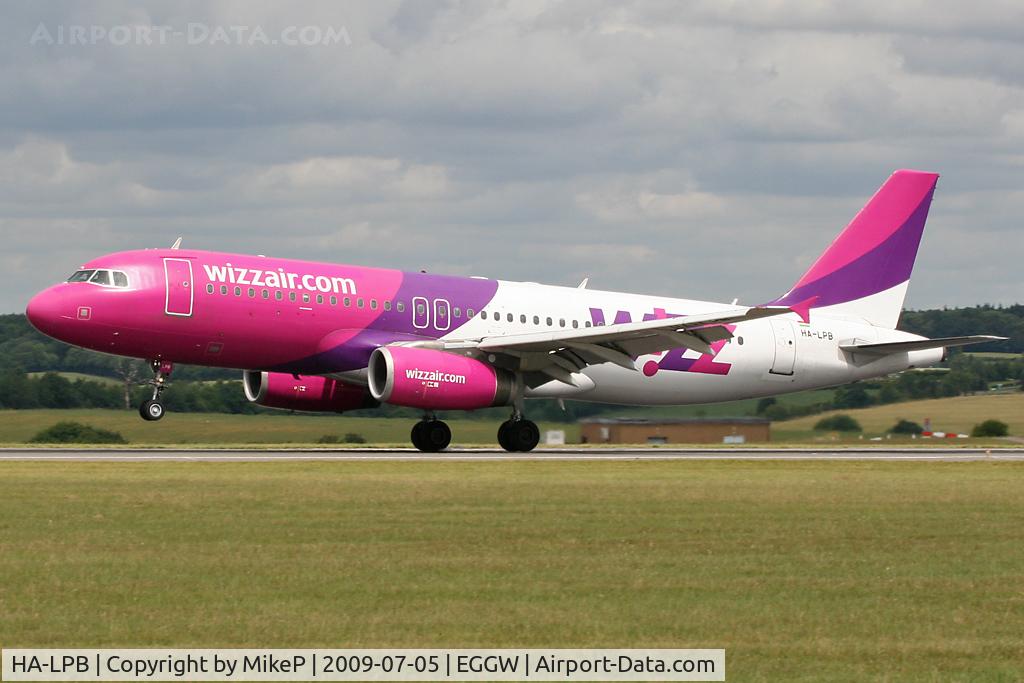 HA-LPB, 2001 Airbus A320-233 C/N 1635, Second visit of the day for this Airbus A320.