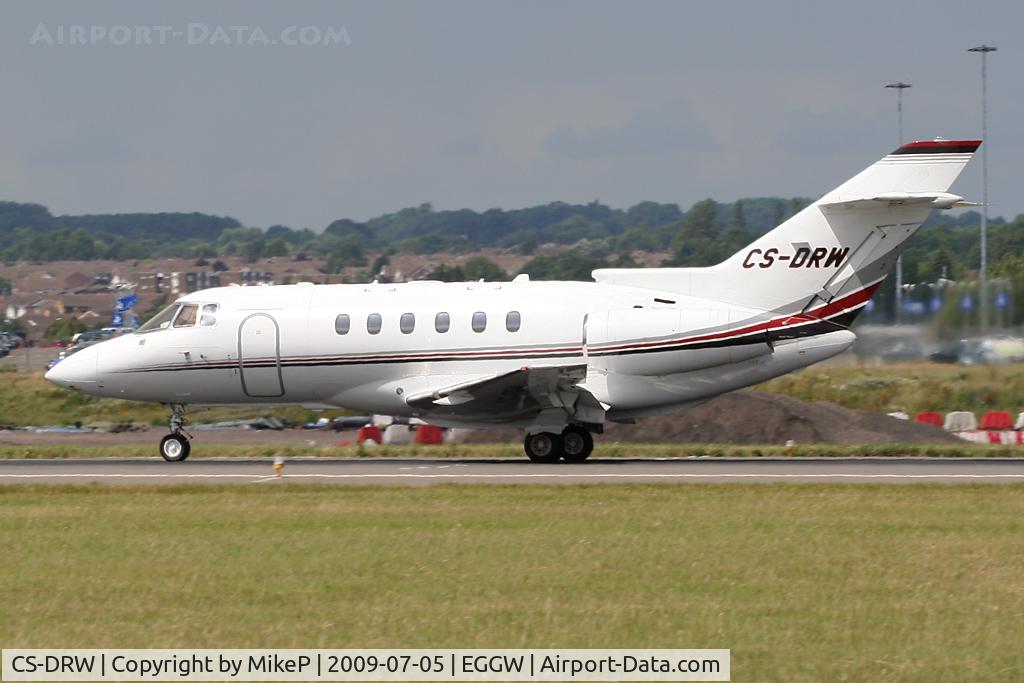 CS-DRW, 2007 Raytheon Hawker 800XPi C/N 258829, Rolling down Runway 26.