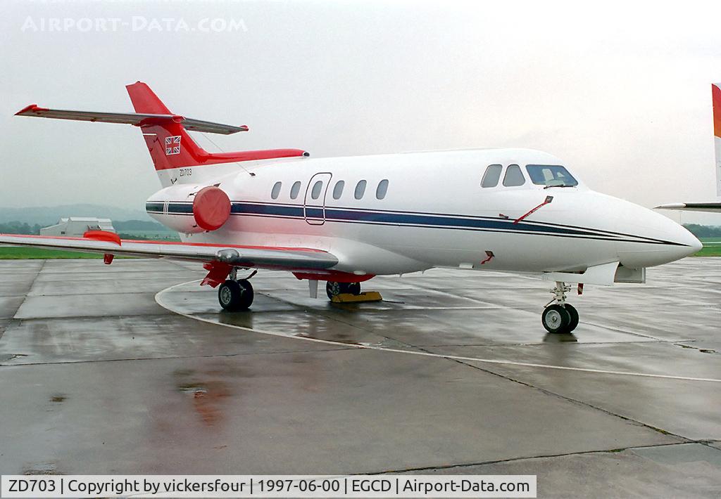 ZD703, British Aerospace BAe-125 CC.3 C/N 257183, Royal Air Force, operated by 32 (TR) Squadron.