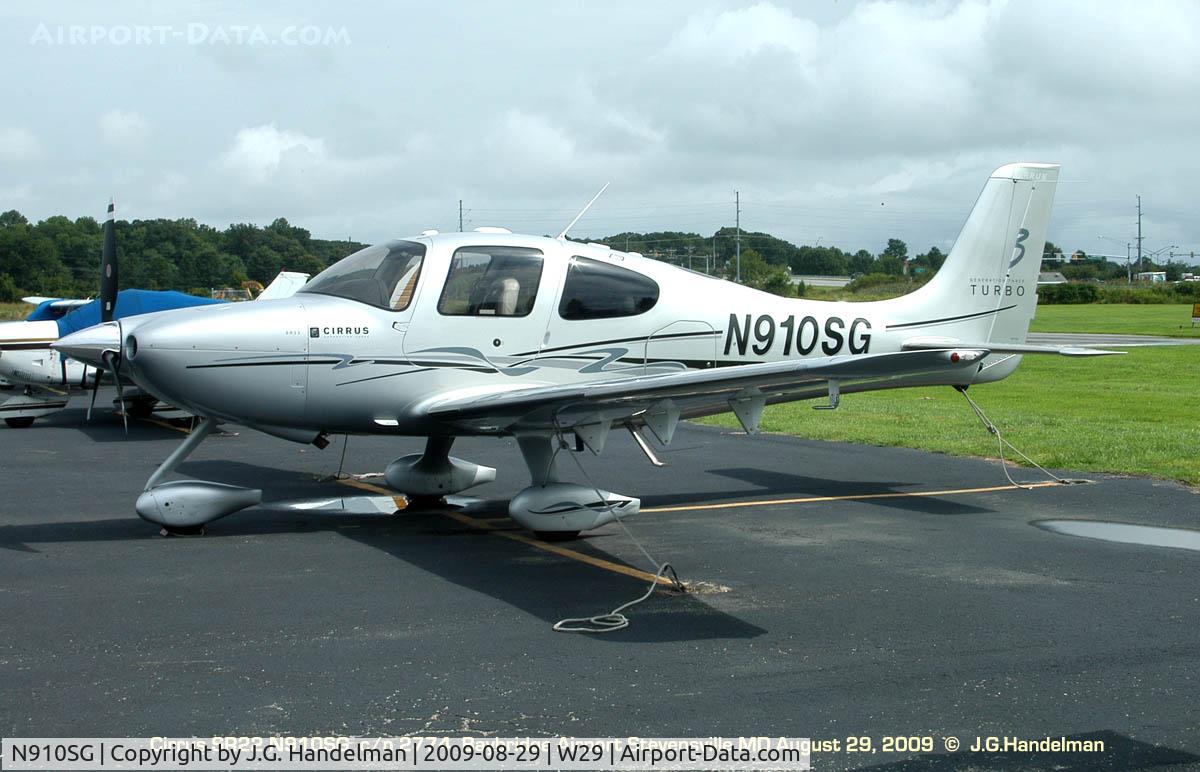 N910SG, 2007 Cirrus SR22 C/N 2774, at Bay Bridge Airport Stevensville MD