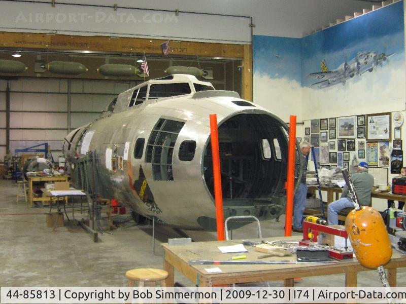 44-85813, 1944 Boeing B-17G Flying Fortress C/N 8722, Fuselage progress.