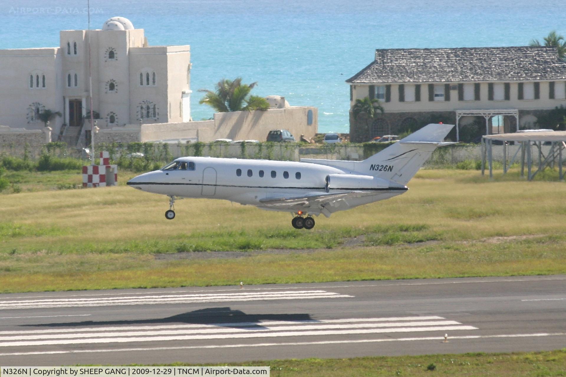 N326N, British Aerospace BAe.125 Series 800A C/N 258140, N326N Landing at tncm
