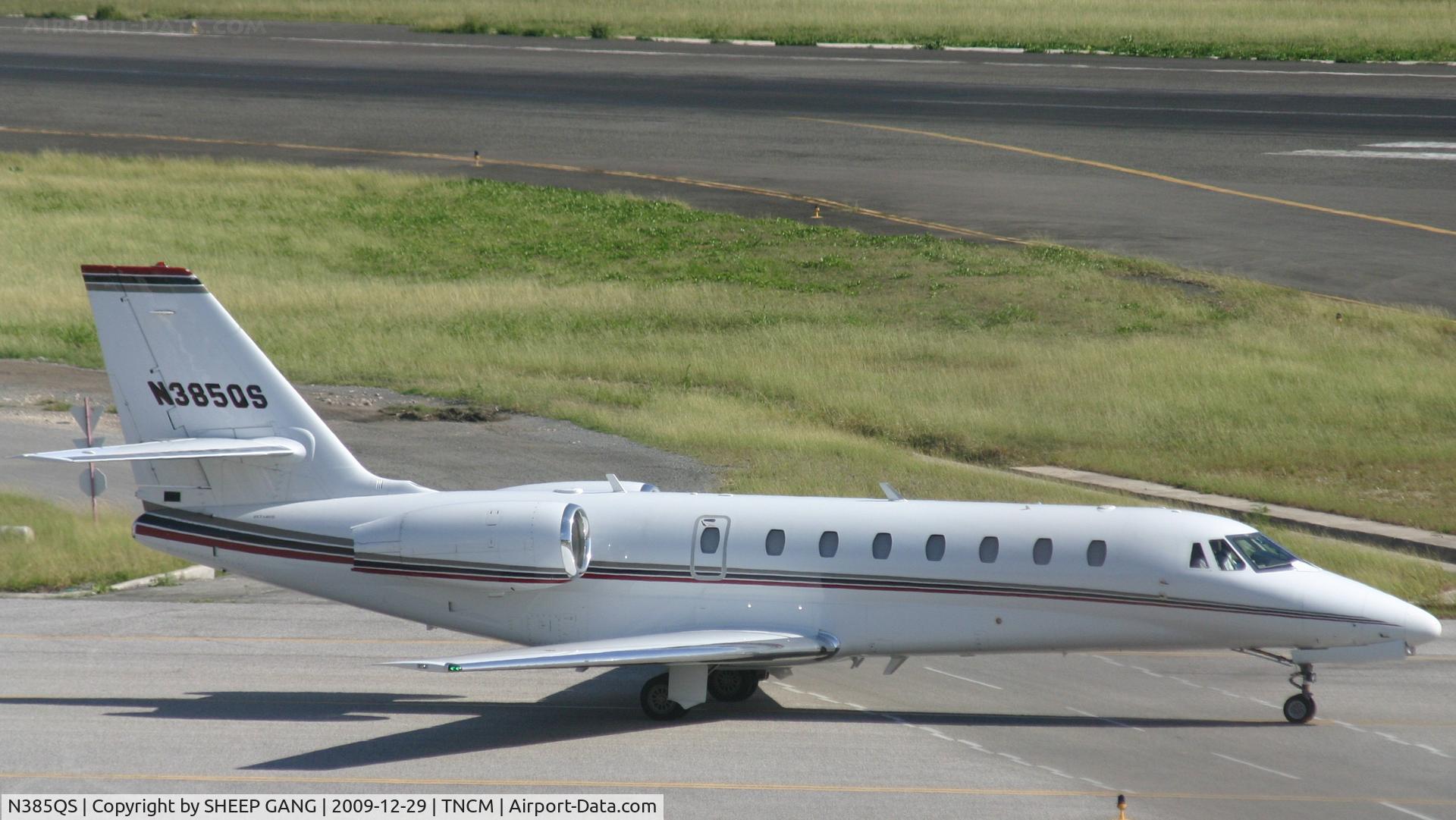 N385QS, 2006 Cessna 680 Citation Sovereign C/N 680-0115, Taxing for take off N385QS