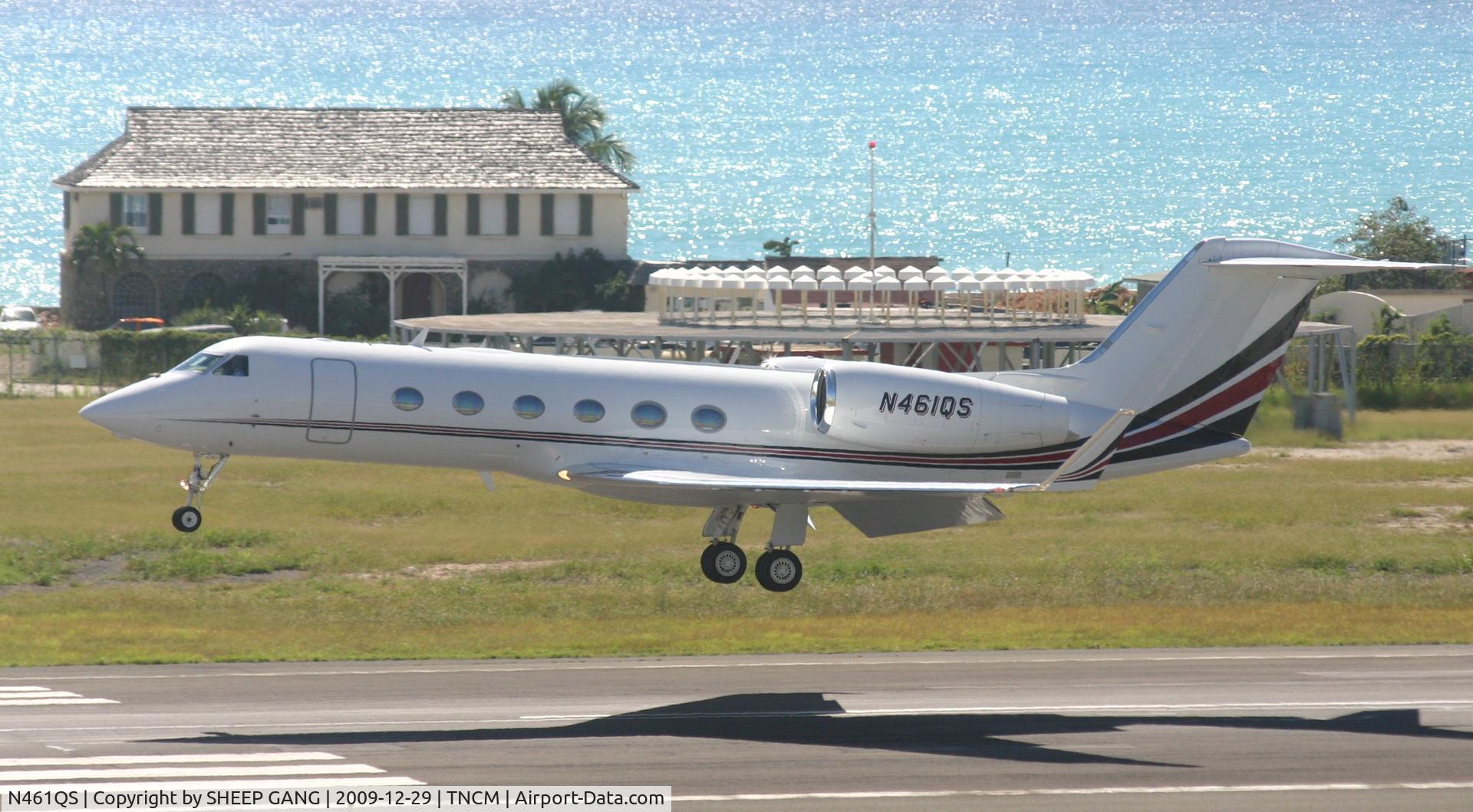 N461QS, 2008 Gulfstream Aerospace GIV-X (G450) C/N 4125, N461QS landing at tncm