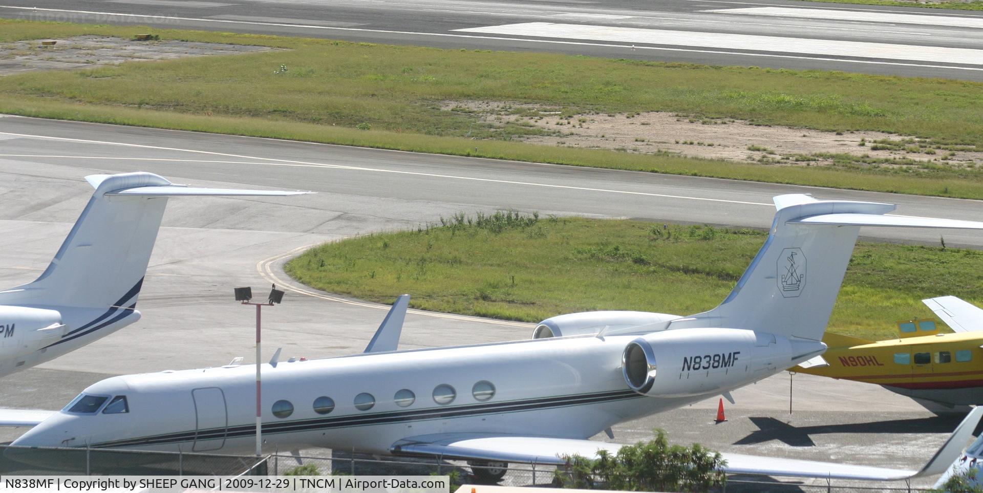 N838MF, 1996 Gulfstream Aerospace G-V C/N 512, N838MF park at the Cargo ramp