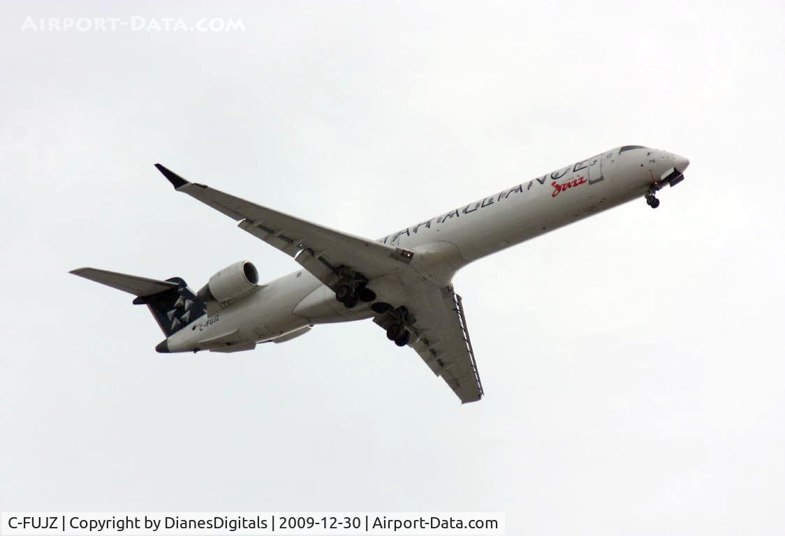C-FUJZ, 2005 Bombardier CRJ-900 C/N 15048, Toronto Airport