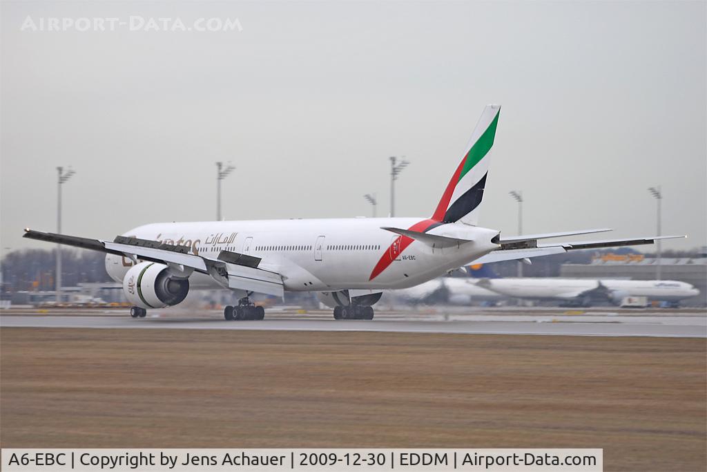 A6-EBC, 2005 Boeing 777-36N/ER C/N 32790, Emirates - Boeing 777-31H(ER) - Reg. A6-EBC