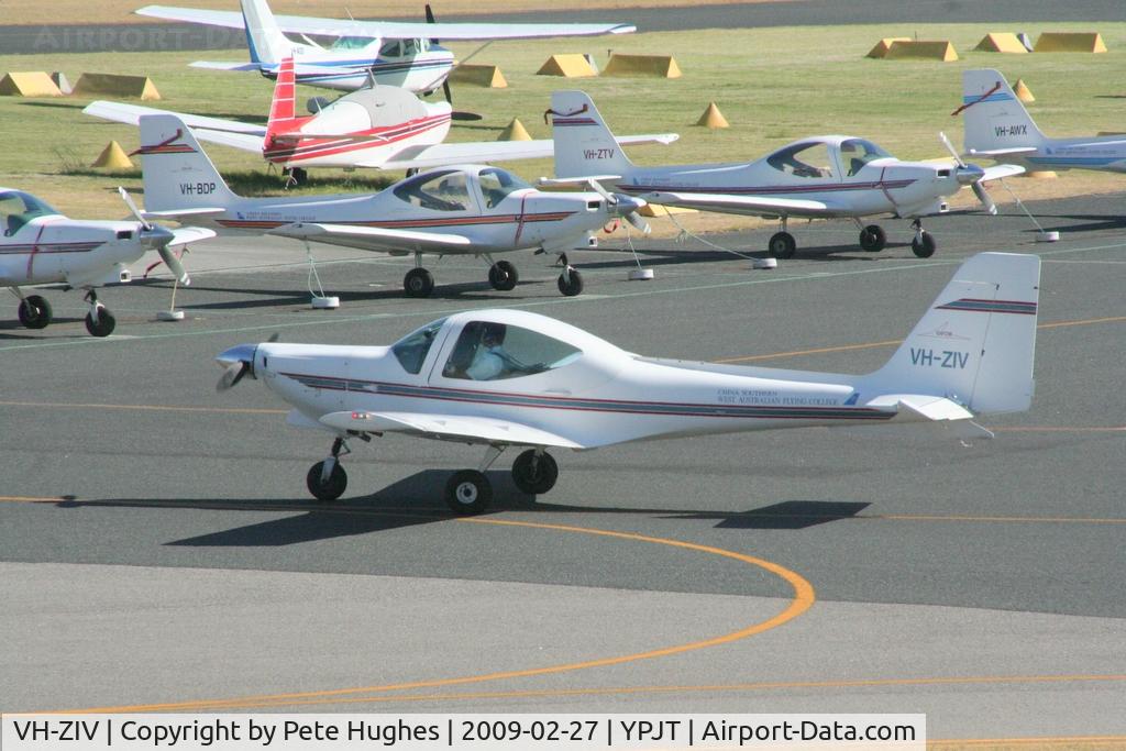 VH-ZIV, 1997 Grob G-115C2 C/N 82081/C2, VH-ZIV Grob 115 at Jandakot, WA