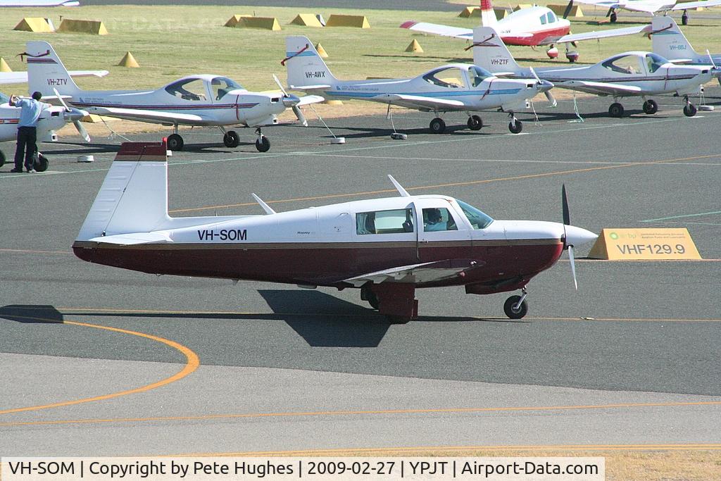 VH-SOM, 1979 Mooney M20J 201 C/N 24-0884, VH-SOM Mooney M20J at Jandakot, WA