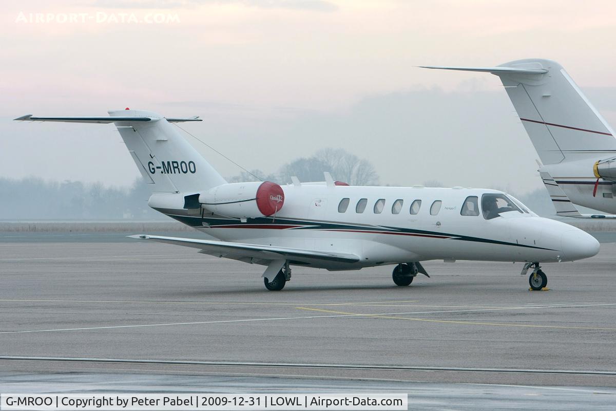 G-MROO, 2004 Cessna 525A CitationJet CJ2 C/N 525A-0202, biz