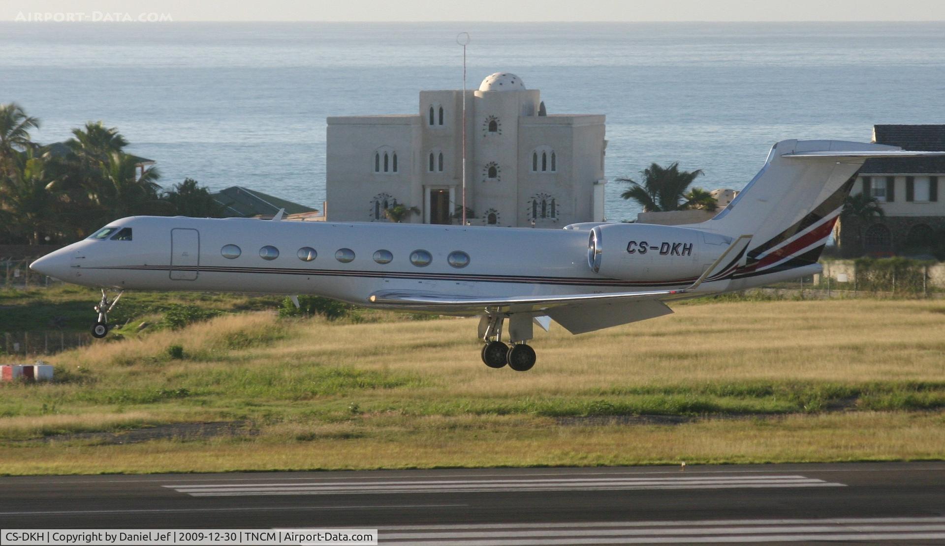 CS-DKH, 2007 Gulfstream Aerospace GV-SP (G550) C/N 5150, CS-DKH Landing at TNCM using the Numbers NJE172U