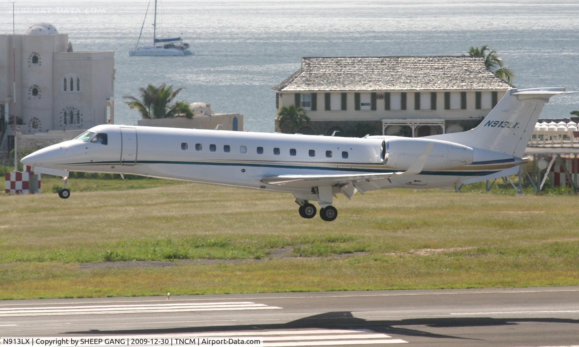 N913LX, 2007 Embraer EMB-135BJ Legacy C/N 14501007, Landing at TNCM N913LX