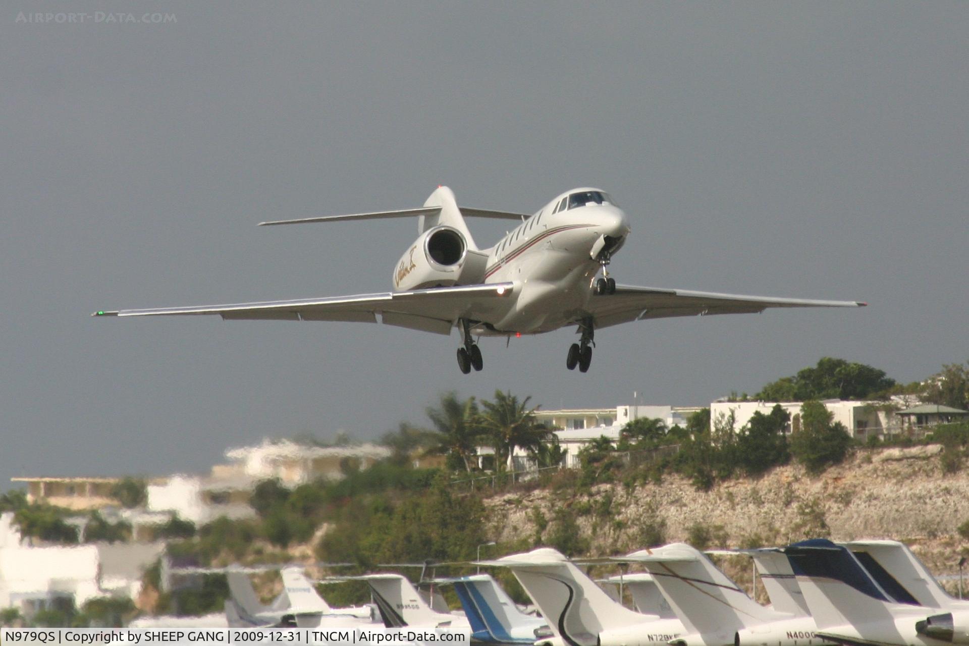 N979QS, 1999 Cessna 750 Citation X Citation X C/N 750-0079, N979QS departing TNCM.