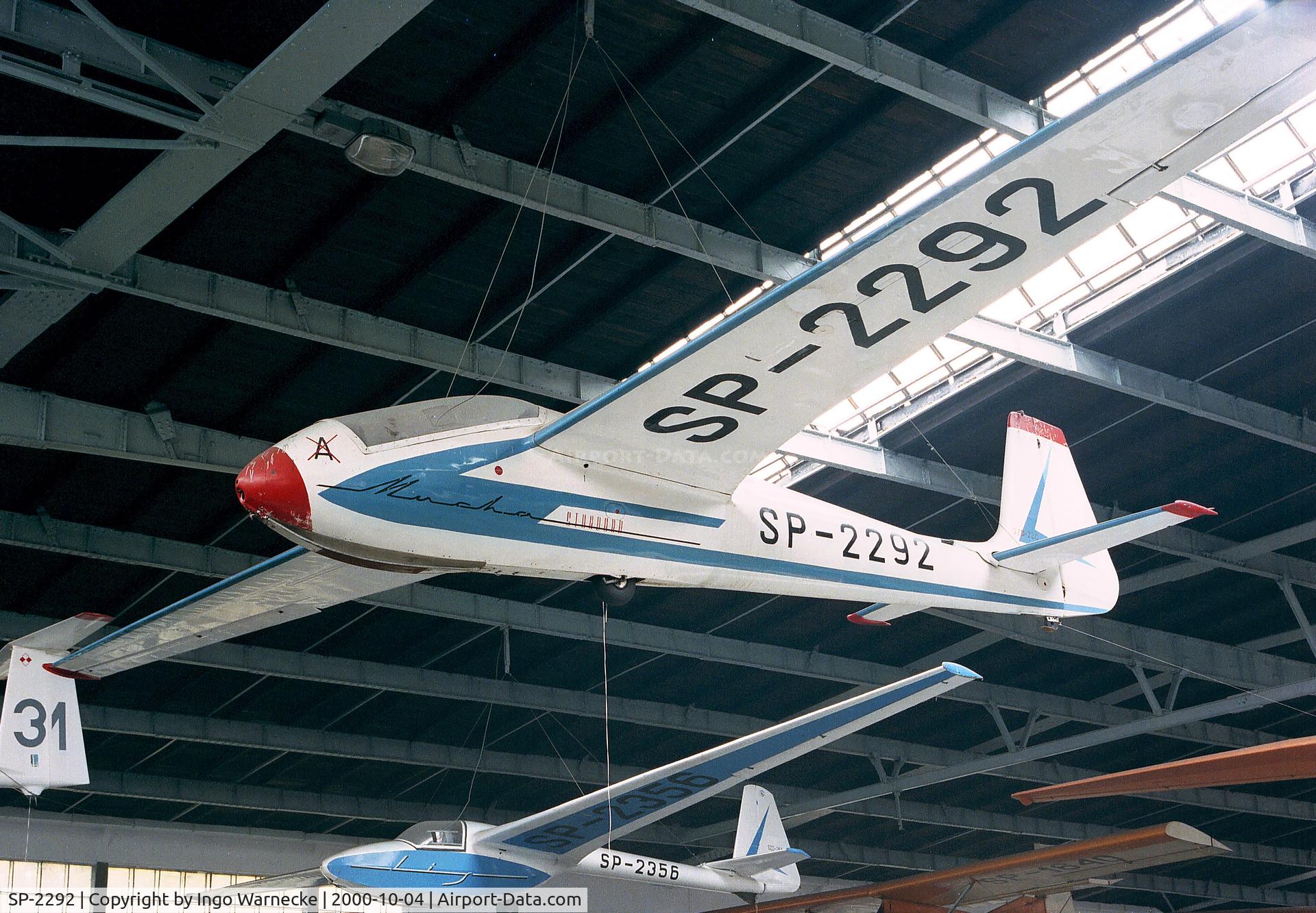 SP-2292, PZL-Bielsko SZD-22C Mucha Standard C/N F-607, Szybowcowy Zaklad Doswiadczalny SZD-22C Mucha Standard at the Muzeum Lotnictwa i Astronautyki, Krakow