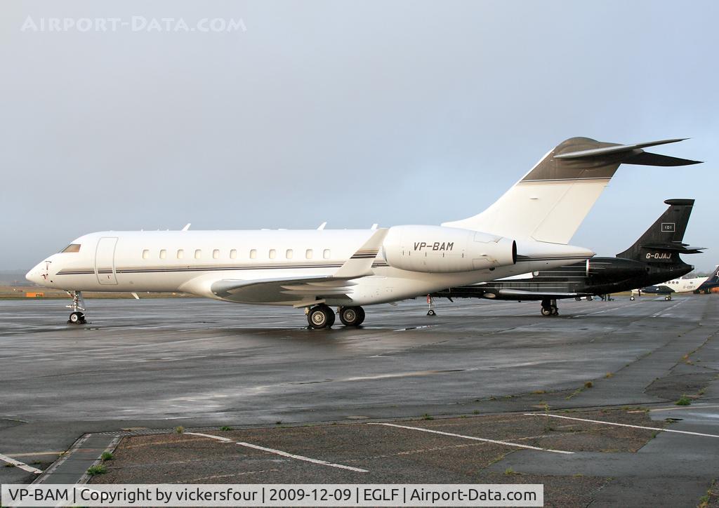 VP-BAM, 1998 Boeing 737-4M0 C/N 29205, Global Express 5000 (c/n 9157). Operated by Dobro Ltd.