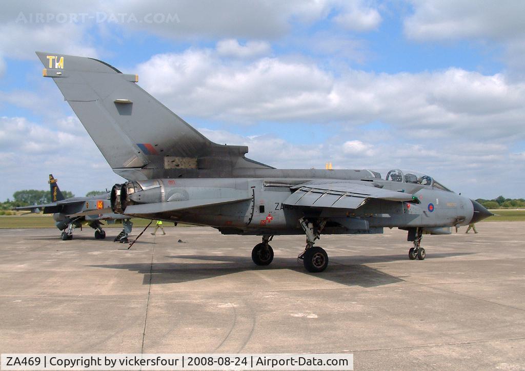 ZA469, 1983 Panavia Tornado GR.4 C/N 288/BS099/3135, Elvington Air Show 2003. Royal Air Force Tornado GR4 from 15 (R) Squadron coded 'TM'.