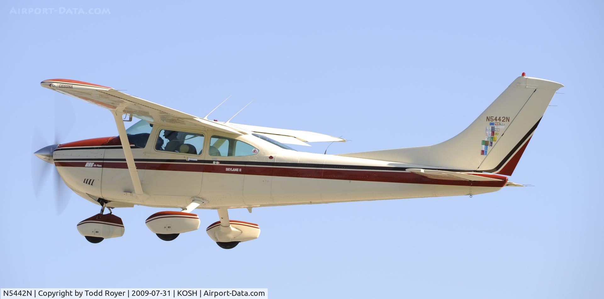 N5442N, 1980 Cessna 182R Skylane C/N 18267718, EAA AIRVENTURE 2009