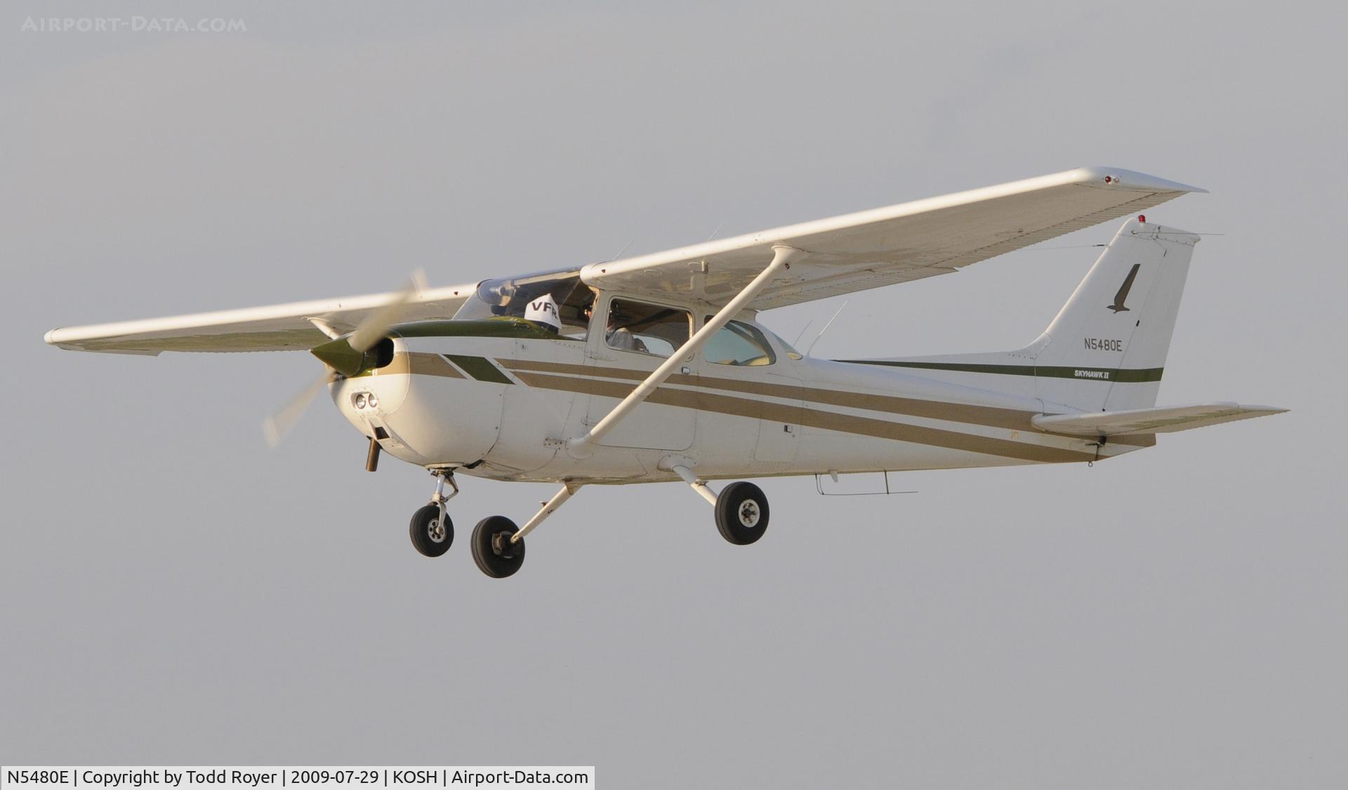 N5480E, 1978 Cessna 172N C/N 17271877, EAA AIRVENTURE 2009