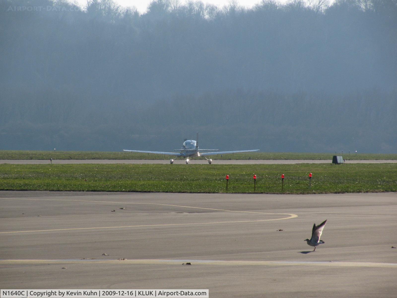 N1640C, 2003 Cirrus SR22 C/N 0579, Preparing for Takeoff