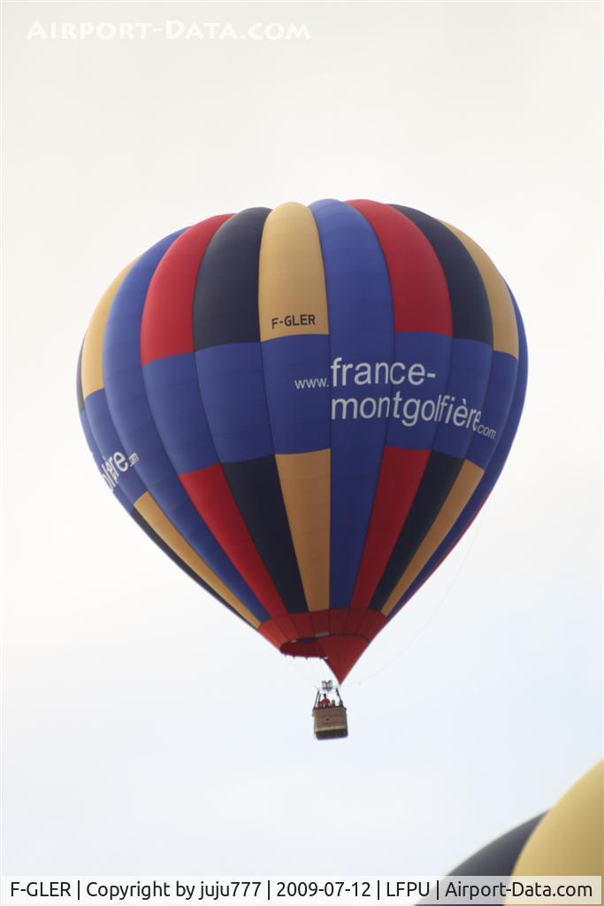 F-GLER, Cameron Balloons A 180 C/N 4511, on display at Moret