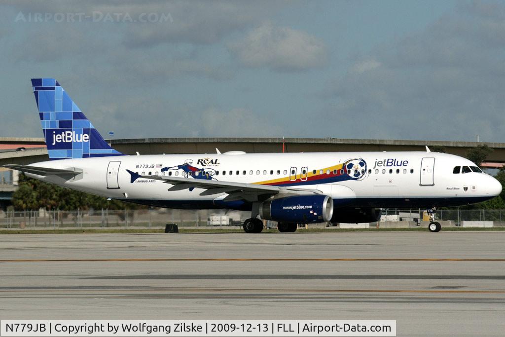 N779JB, 2009 Airbus A320-232 C/N 3811, visitor