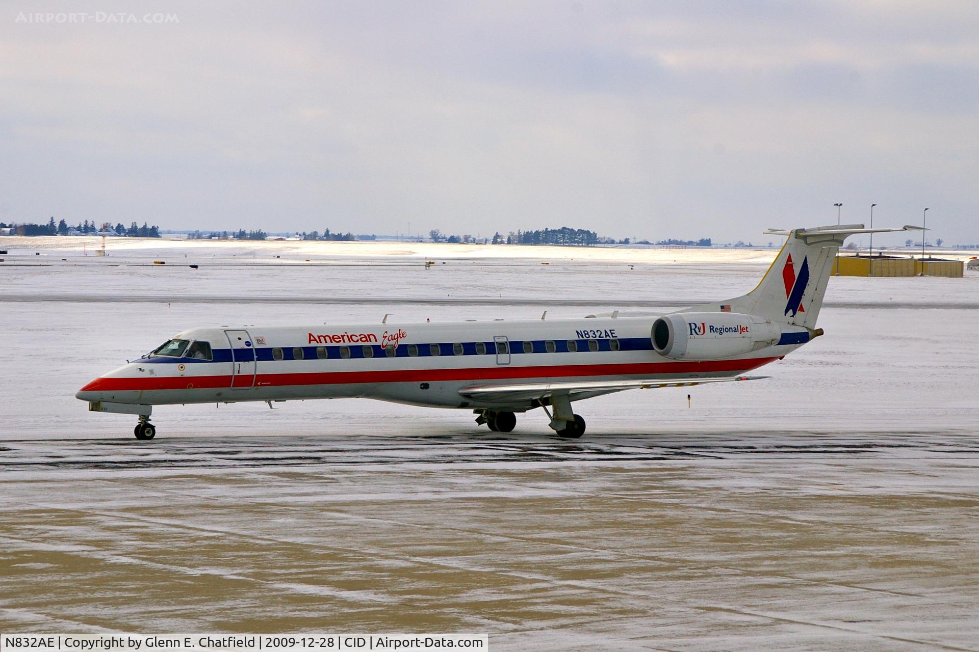 N832AE, 2002 Embraer ERJ-140LR (EMB-135KL) C/N 145627, Taxing to the gate after landing Runway 31