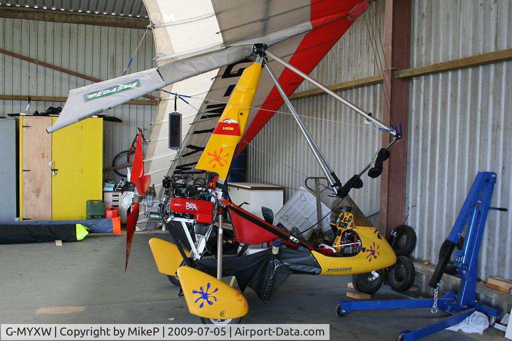 G-MYXW, 1995 Pegasus Quantum 15 C/N 7090, Taken at Chatteris, Cambridgeshire