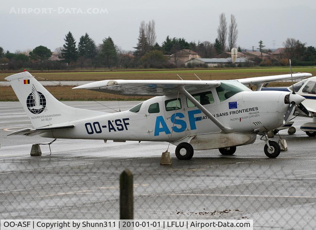 OO-ASF, 1977 Cessna U206G 6 II Stationair C/N U20603690, Parked here...
