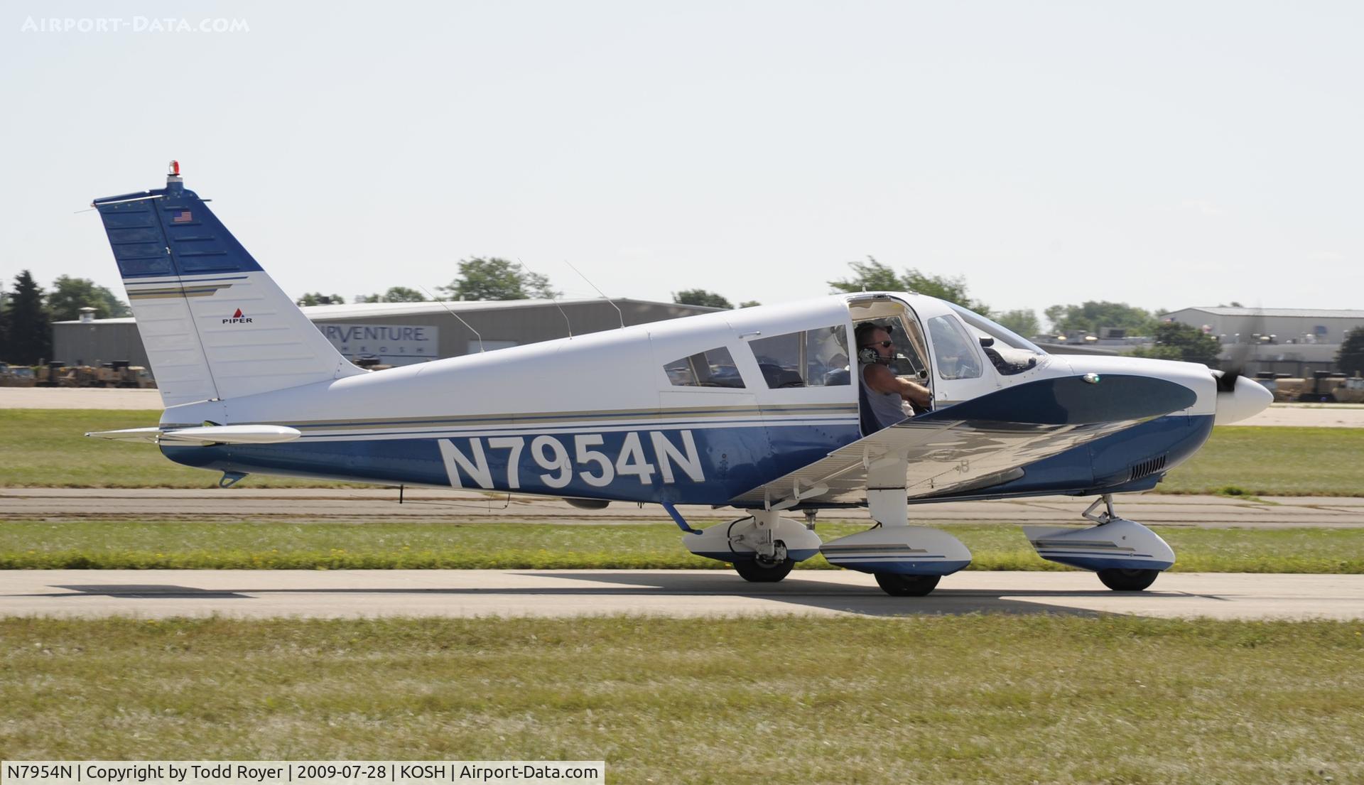 N7954N, 1969 Piper PA-28-180 C/N 28-5370, EAA AIRVENTURE 2009