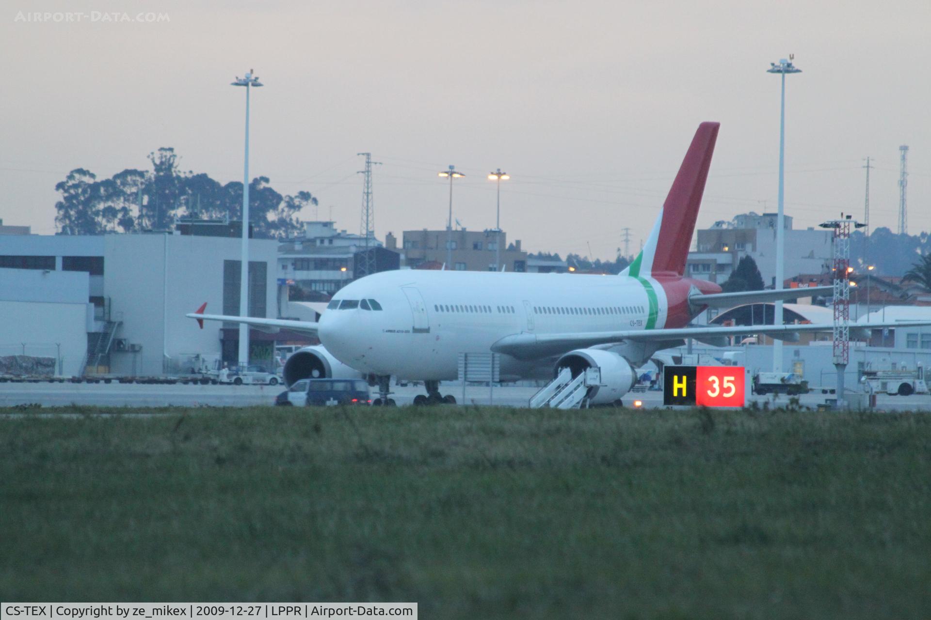 CS-TEX, 1990 Airbus A310-304 C/N 565, Parked at Porto a for a long time....
