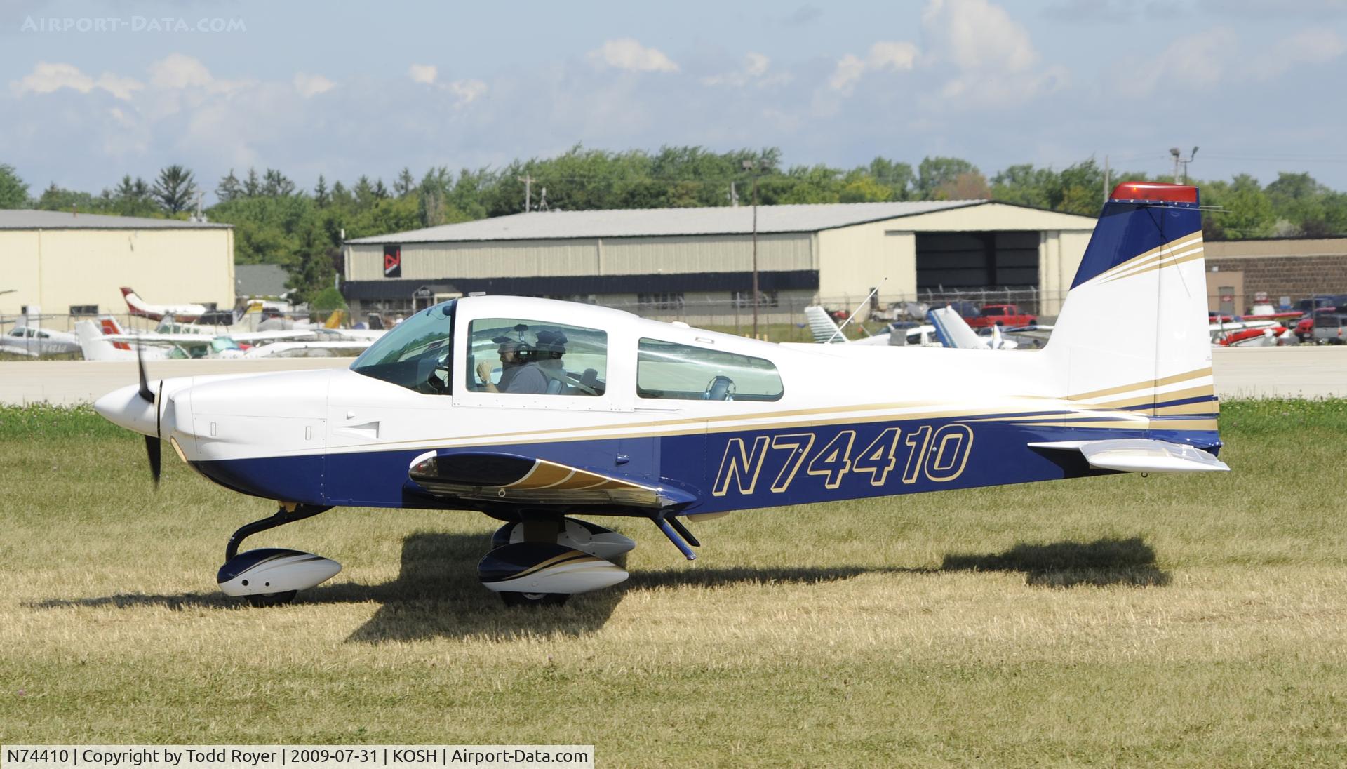N74410, 1976 Grumman American AA-5B Tiger C/N AA5B-0215, EAA AIRVENTURE 2009