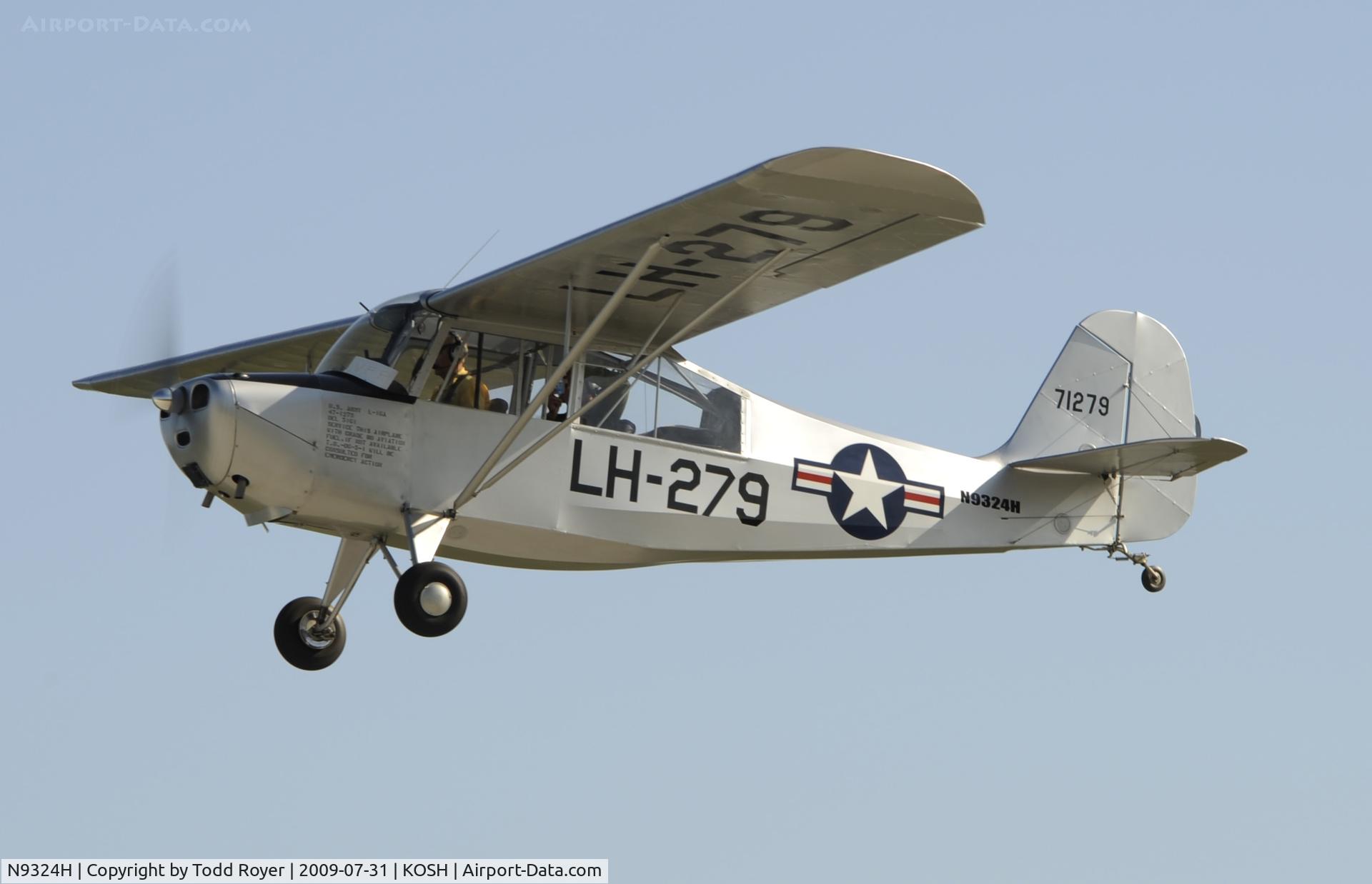 N9324H, 1947 Aeronca L-16A (7BCM) C/N 7BCM-507, EAA AIRVENTURE 2009