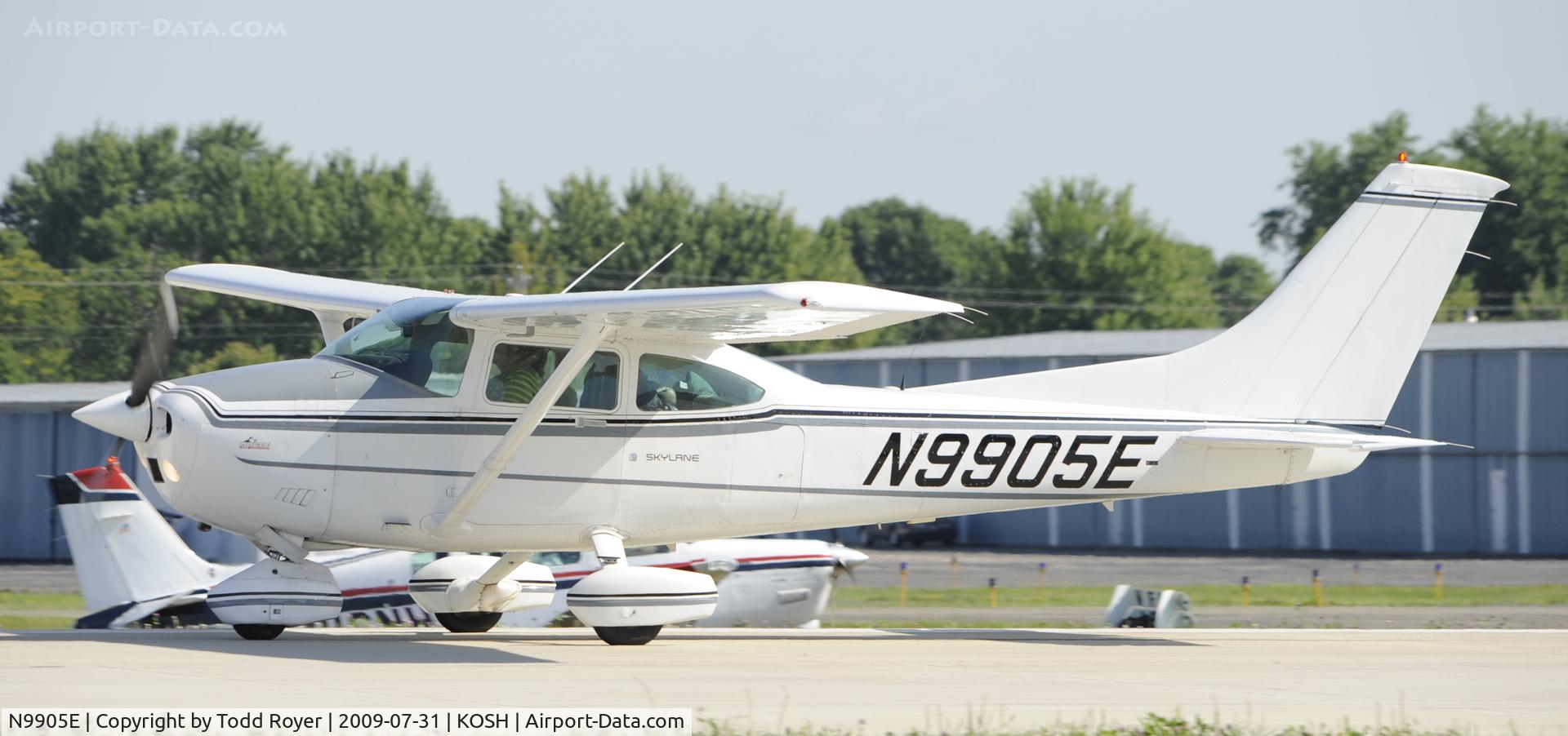 N9905E, 1985 Cessna 182R Skylane C/N 18268469, EAA AIRVENTURE 2009
