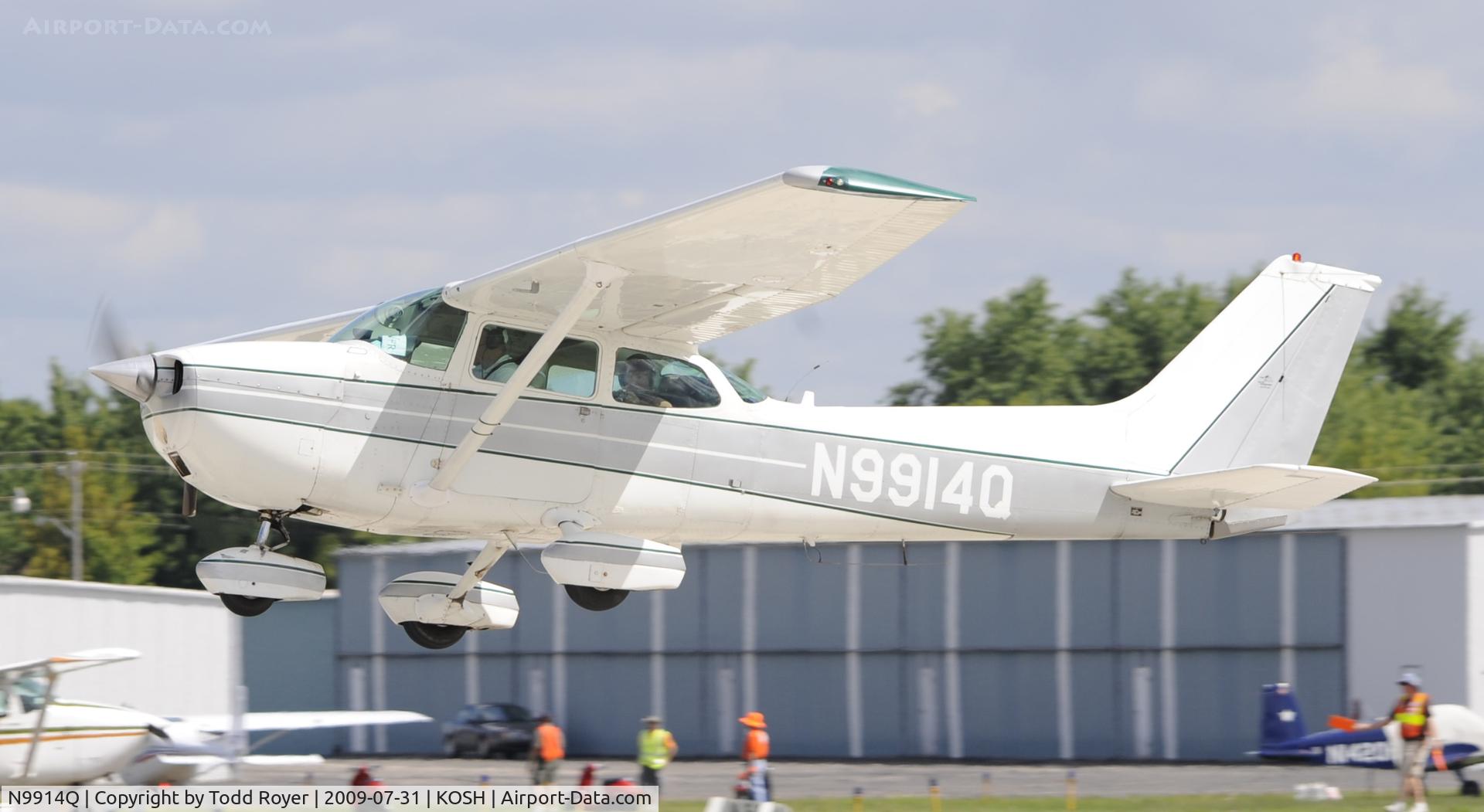 N9914Q, 1975 Cessna 172M C/N 17265858, EAA AIRVENTURE 2009