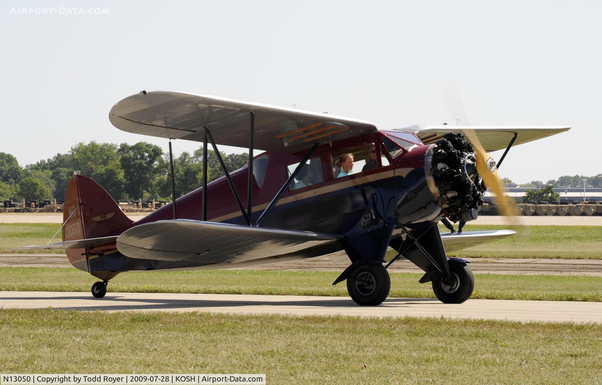 N13050, 1932 Waco UEC C/N 3678, EAA AIRVENTURE 2009