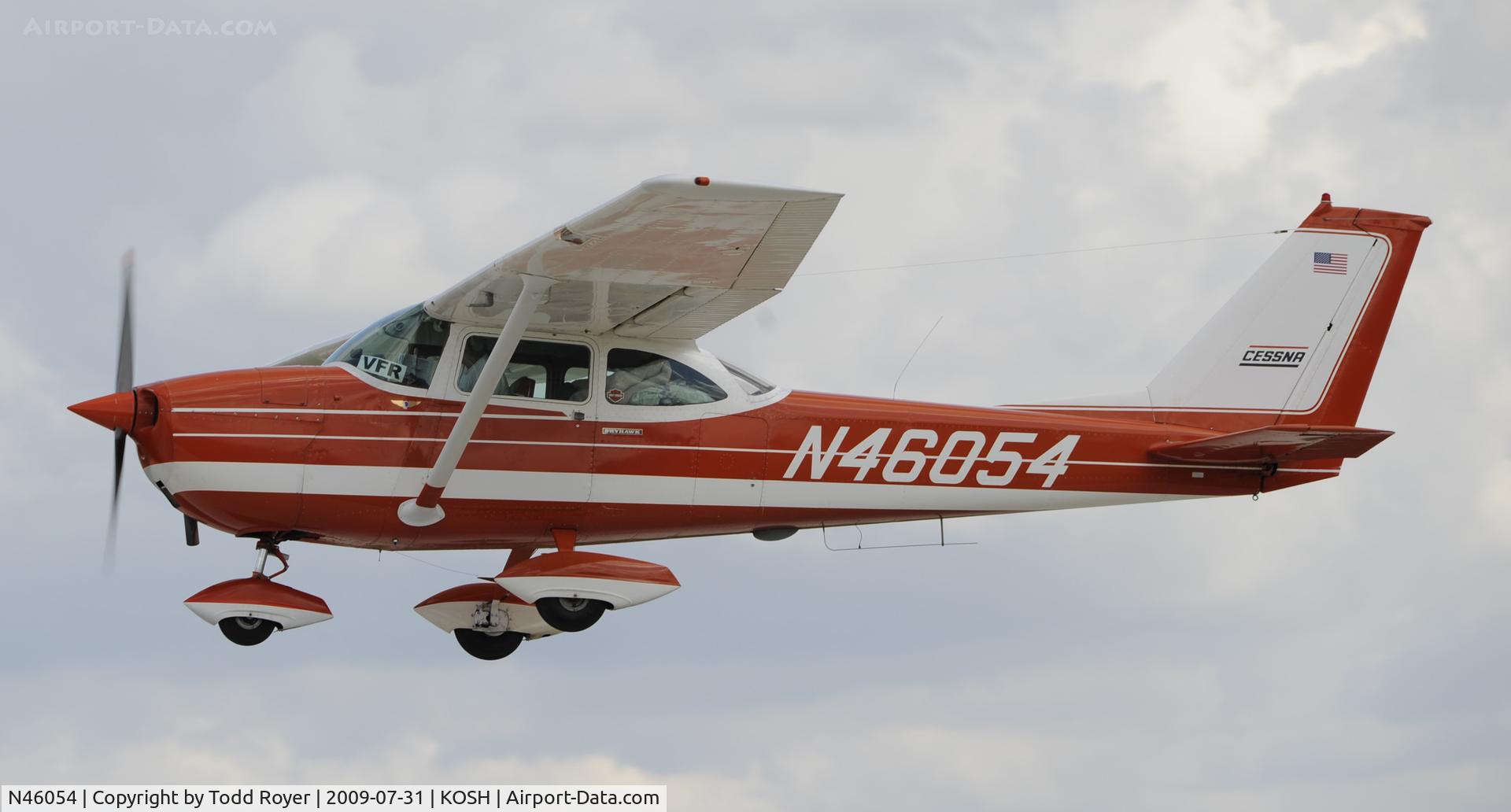 N46054, 1968 Cessna 172I C/N 17257015, EAA AIRVENTURE 2009