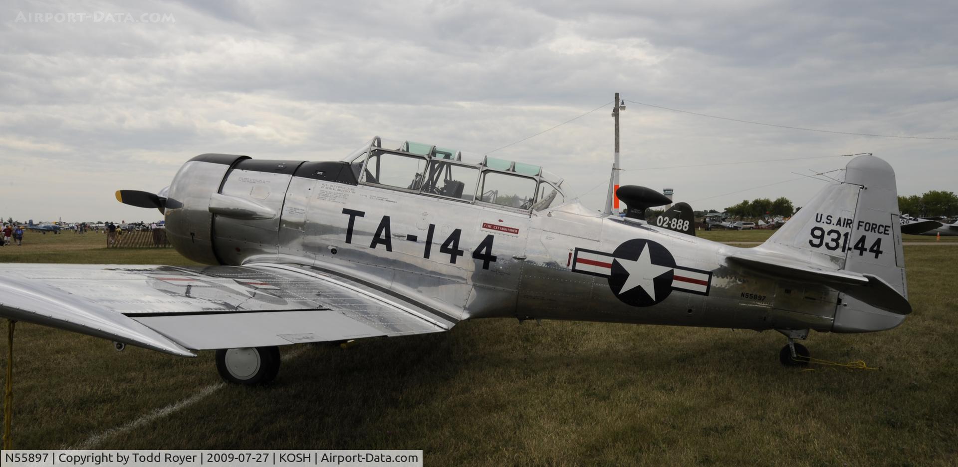 N55897, 1949 North American T-6G Texan C/N 168-248, EAA AIRVENTURE 2009