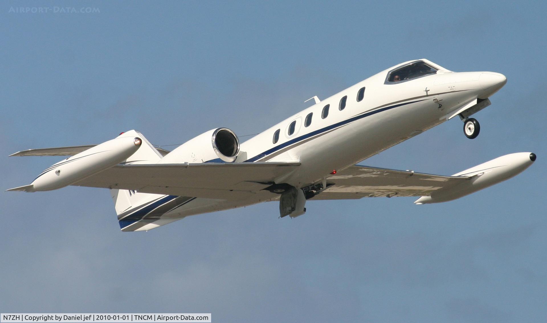 N7ZH, 1980 Gates Learjet 35A C/N 348, N7ZH departing TNCM on runway 10